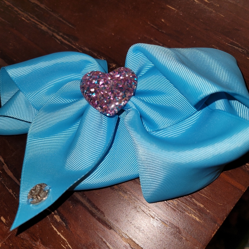 Jojo bows